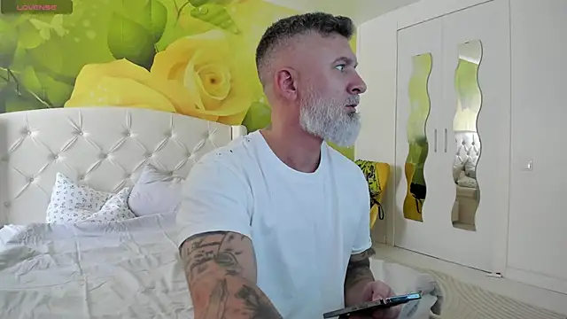 BlowMyXXL Pertunjukan Webcam