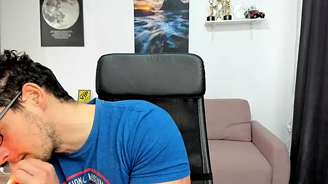 BrutusK08: απευθείας συνομιλία ΧΧΧ