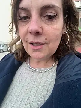 Chat +18 de Sunbelxx ao vivo