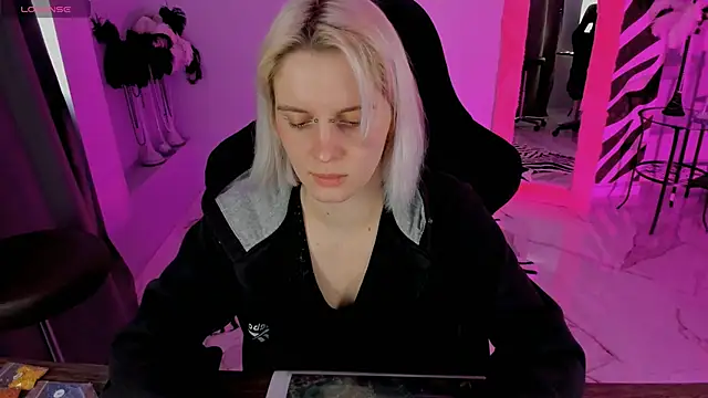 XXX chat uživo modela BethanyCloud