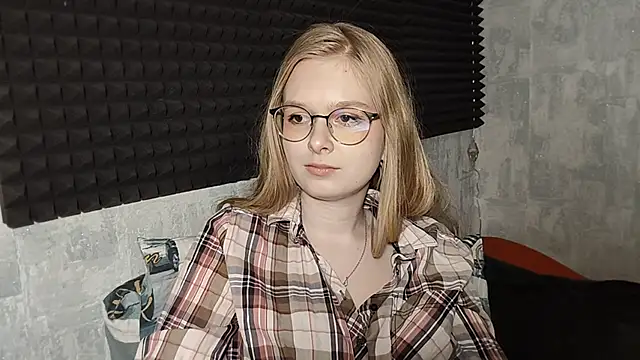 Chatroom XXX en direct de LiaVibes