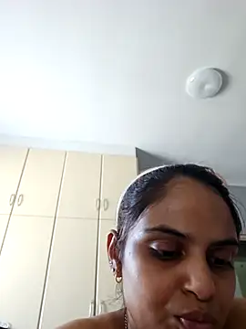 Chatroom XXX en direct de DirtySnowball69