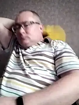 Nika_Malay – Kamerová šou