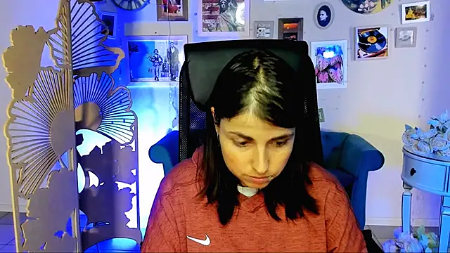 MartaEdams লাইভ XXX চ্যাট