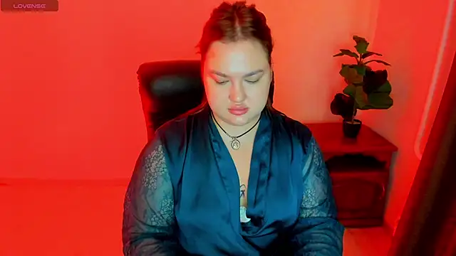 Sofiawetsweet Adlı Modelin Canlı XXX Sohbeti