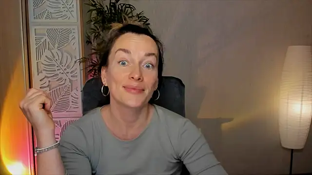 Chatroom XXX en direct de RebeccaMartinez