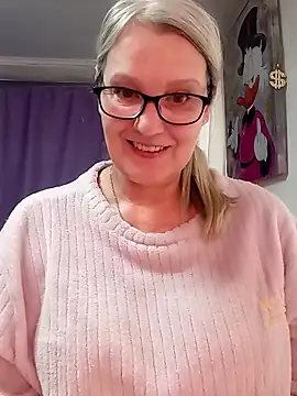 irinamaux Chat XXX live