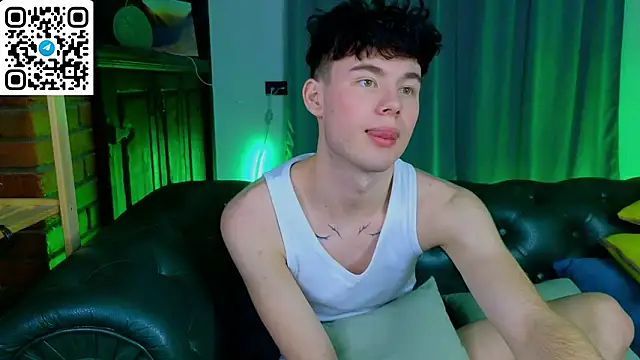 Cute_Mike Live XXX-chat