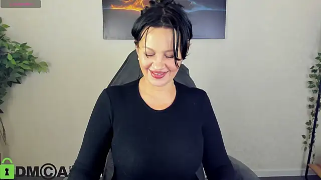 Sara_Devills Adlı Modelin Canlı XXX Sohbeti