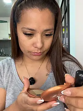 Živý XXX chat Pretty__Milf