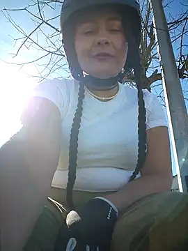 bellapaty's Live XXX Chat