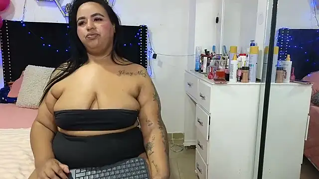 Chat XXX Live charlotte_077