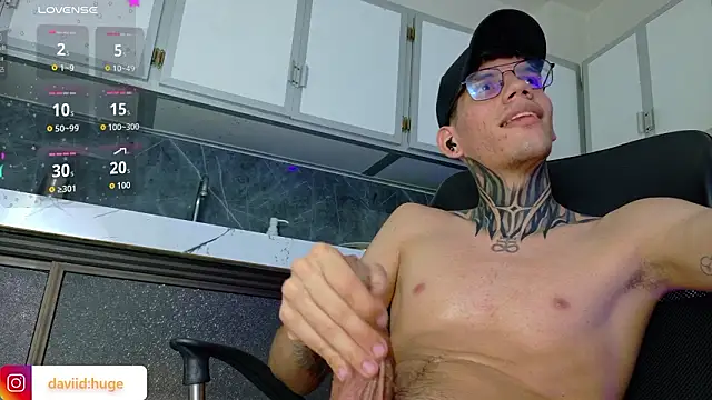 david_huge Live XXX-chat