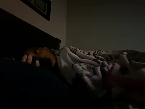 Brooke012のライブXXXチャット