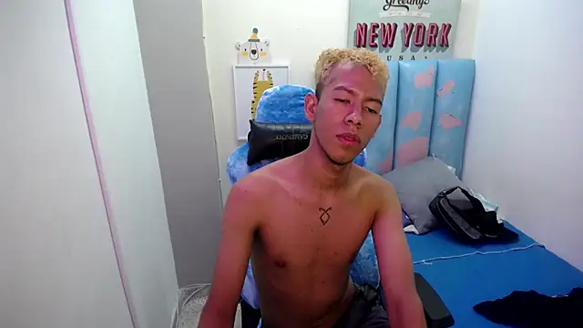 Taylerr_19 Live XXX-chat