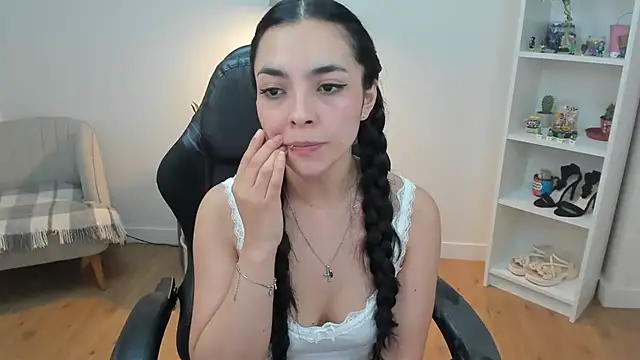 _BellaEvans_ élő XXX-chatje