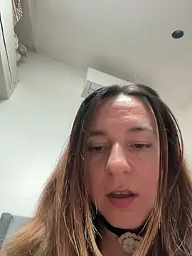 Chatroom XXX en direct de lyajoliee