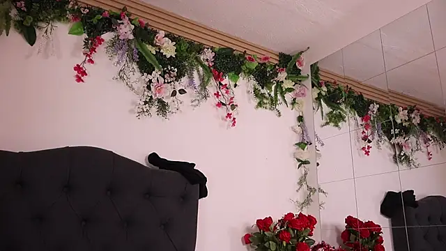 Chat +18 de kaylee_lee ao vivo