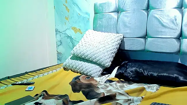 Chat +18 de ELL_PBC ao vivo