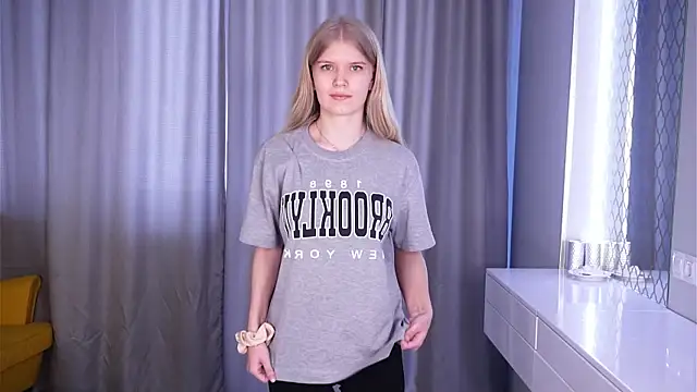 MelanyRuch's Live XXX Chat