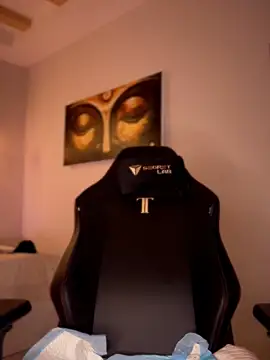 Helena_Karel Chat XXX in diretta