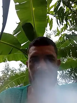 Hot_Veteran_1 Show in webcam