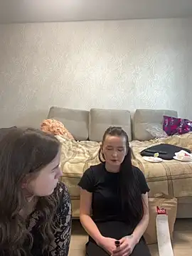 Chat +18 de Sweet_mila_eva_ ao vivo