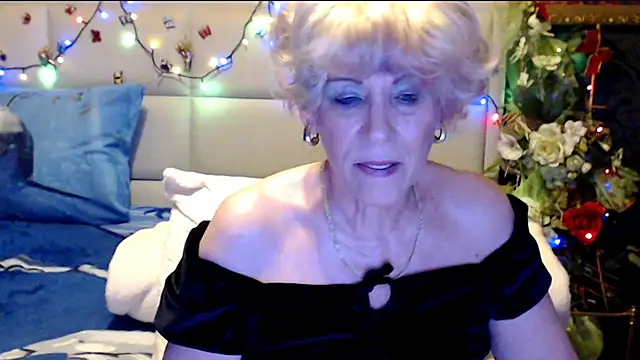 HappyWomanOn 现场XXX聊天