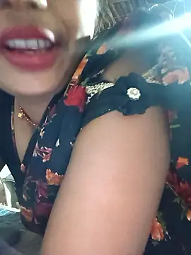 Show modela Hot_bhabhi300 na web-kameri