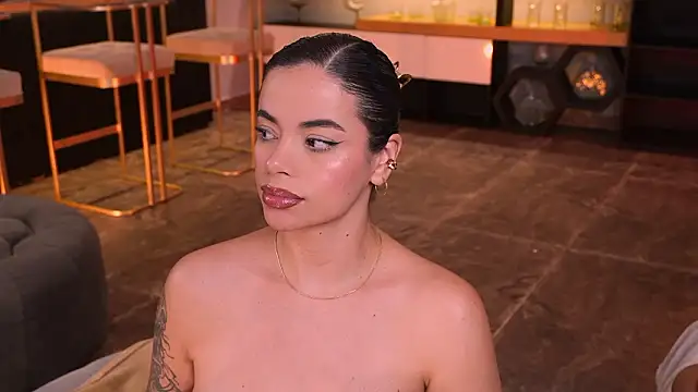 แชท XXX สดของ KateSunder