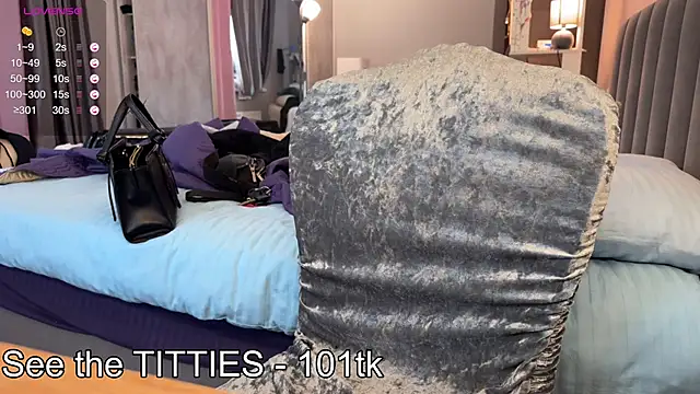 دردشة emily_is_here_ الجنسية المباشرة