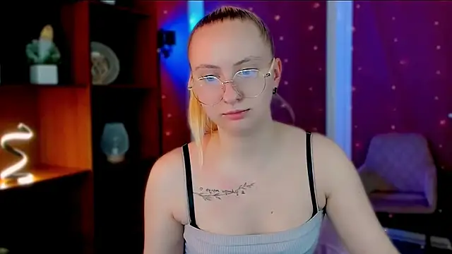 mila_glow1 Chat XXX live