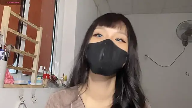 Tieu-May Live XXX-Chat