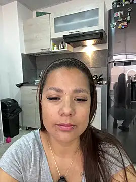 Chat XXX en directo de Pretty__Milf