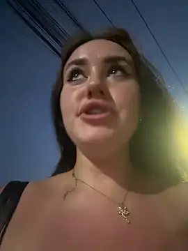 Chat XXX ao vivo de KiraSunshine