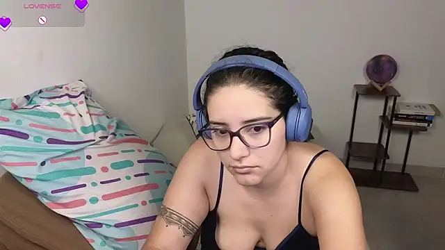 blue__moon_n Live XXX chat