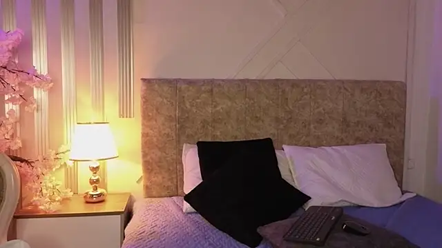 XXX chat uživo modela angelinarouse_