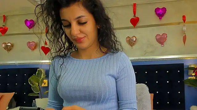 XXX chat uživo modela YasmineDelight