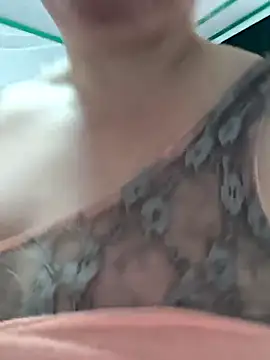 jusichka live XXX chat