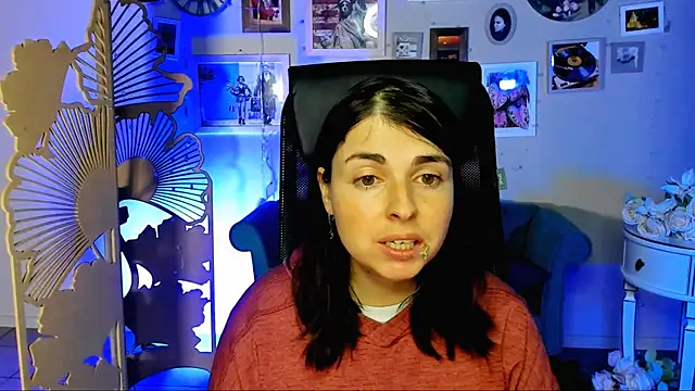 MartaEdams 라이브 XXX 채팅