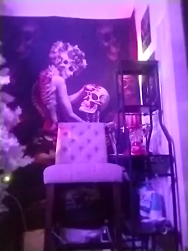 Chat +18 de VenezuelaLuxeNoir ao vivo