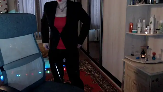 Pertunjukan Kamera Web ClassyInna