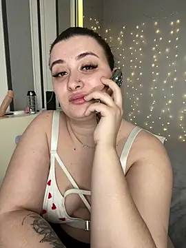 Chatroom XXX en direct de lipsi_vikki