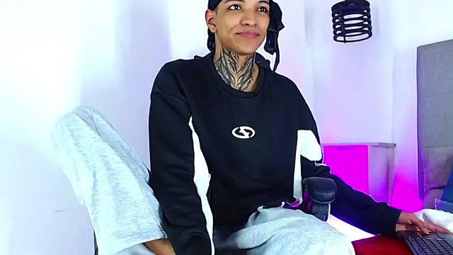 Czat XXX na żywo – Rick_Wade