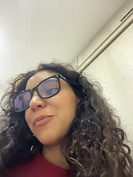 Chatroom XXX en direct de uniquerossie