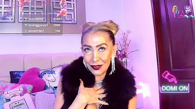 دردشة EvelinaGrey الجنسية المباشرة