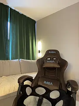 Chat +18 de Charming_Daphny ao vivo