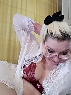 VikaKing Adlı Modelin Canlı XXX Sohbeti