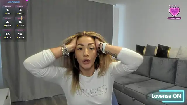 โชว์เว็บแคมของ rossana_doll