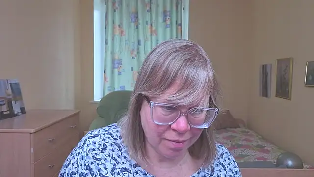 Chat XXX en directo de Emma_Eclipsee